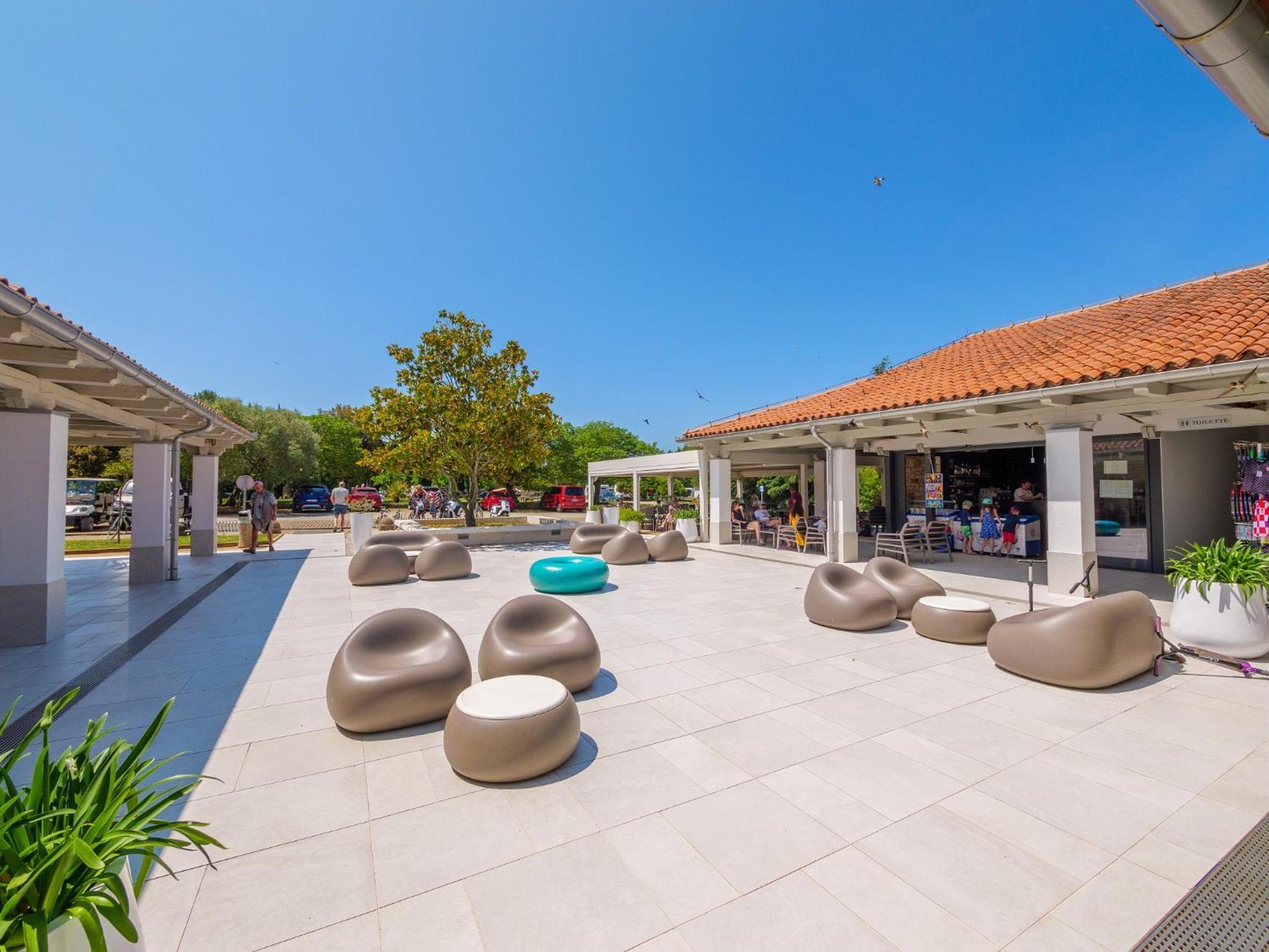 Eurocamp Tents At Campsite Polari Rovinj Exterior foto