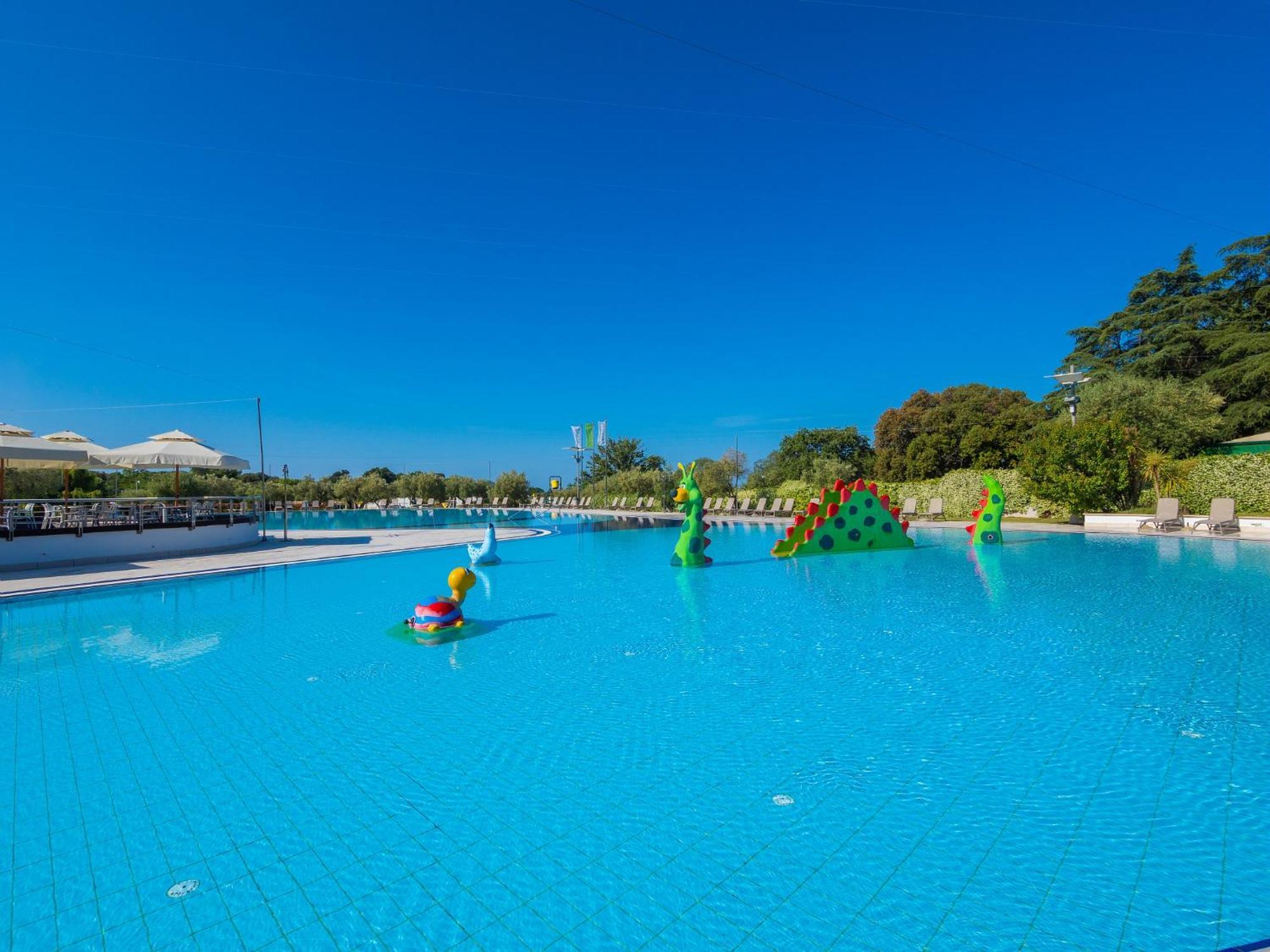Eurocamp Tents At Campsite Polari Rovinj Exterior foto