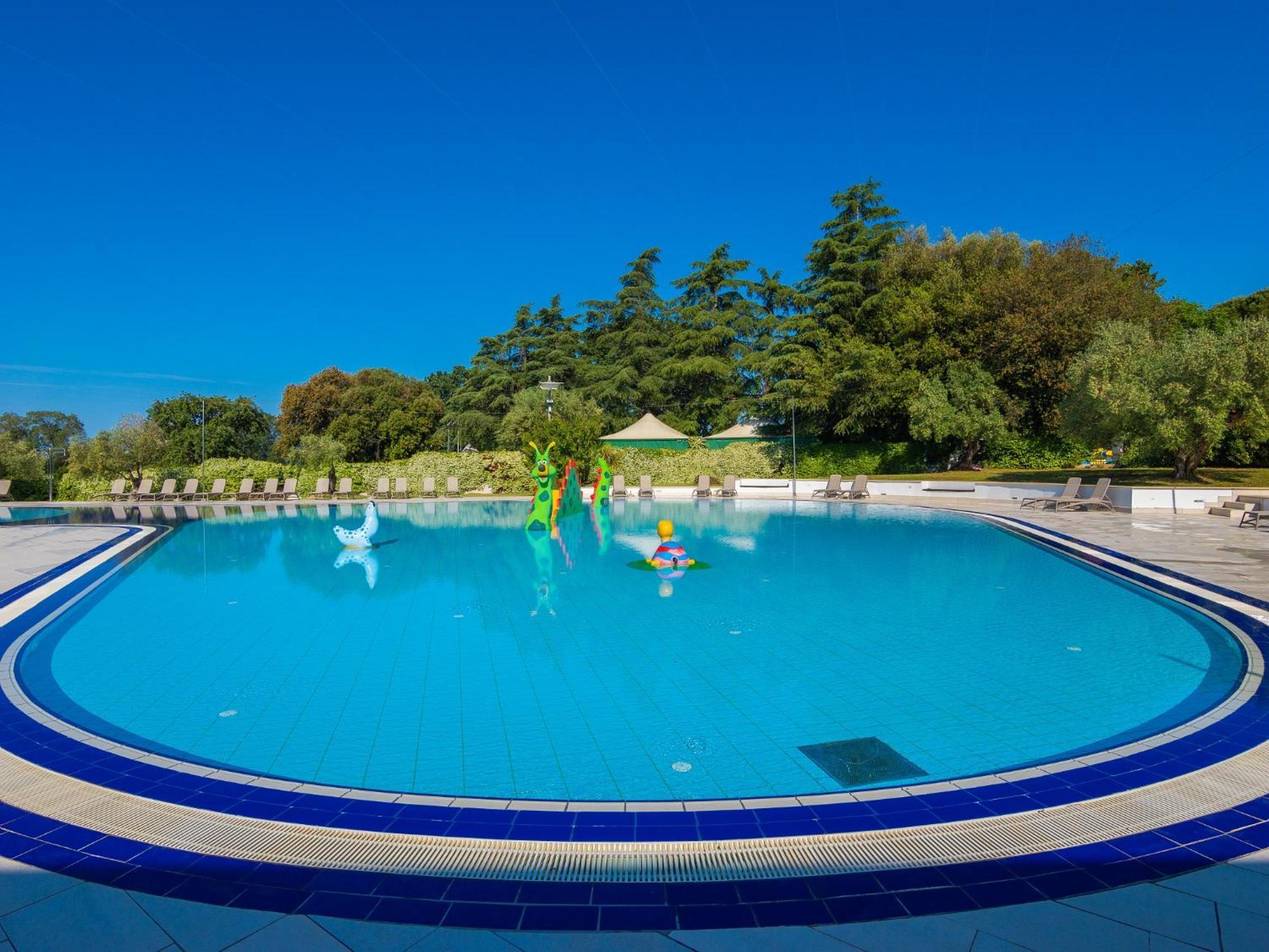 Eurocamp Tents At Campsite Polari Rovinj Exterior foto