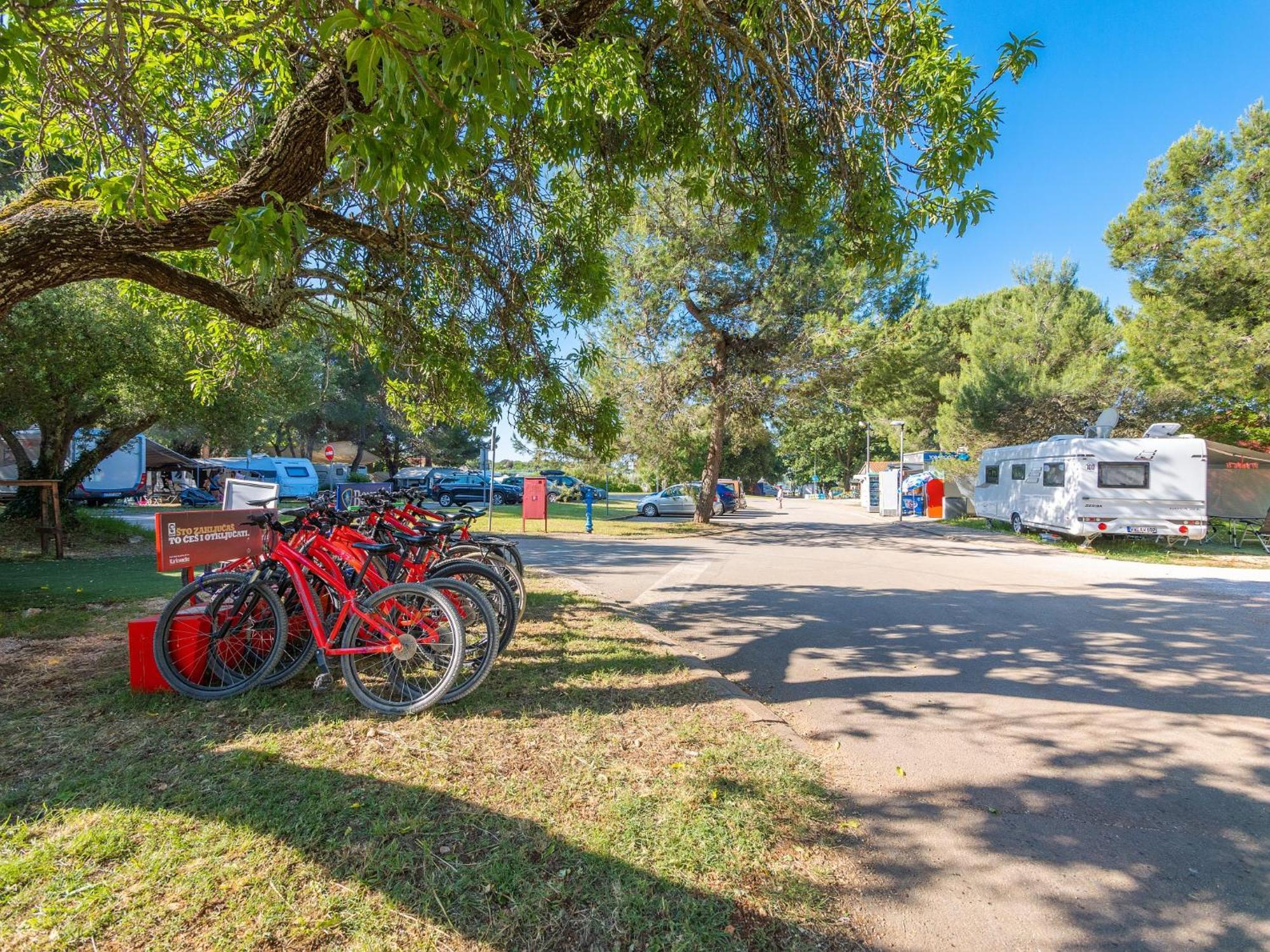 Eurocamp Tents At Campsite Polari Rovinj Exterior foto